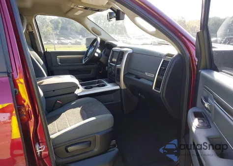 2018 Ram 1500 Big Horn 4X2 6'4 Box из США, поврежденный, VIN 1C6RR6GT0JS195983